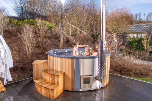 Sorglospaket: Hot Tub Saphir 200 ROYAL COMPLETE